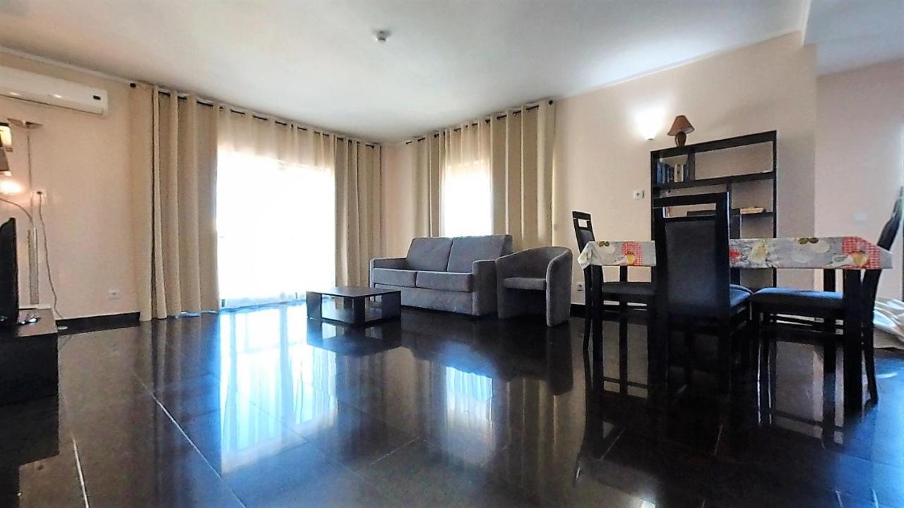 Apartamentos Turisticos Rocha Tower 3 Portimão Dış mekan fotoğraf